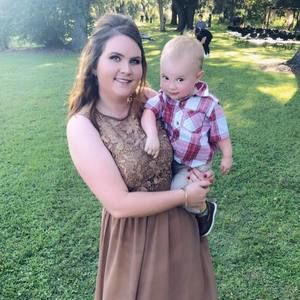 Meet your Posher, Kayla